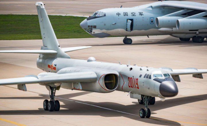 「轰-6」身为轰炸机的轰6载弹量9吨，为何身为战斗机的歼16却能携带12吨？