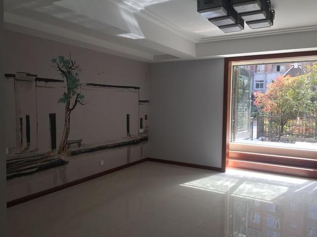 买一楼新房送院子和地下室，别人都笑我傻，我却开心当菜农！