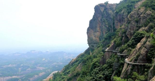 湖南|湖南最良心的景区，山顶矿泉水卖2元，门票缆车加三个景点才178元