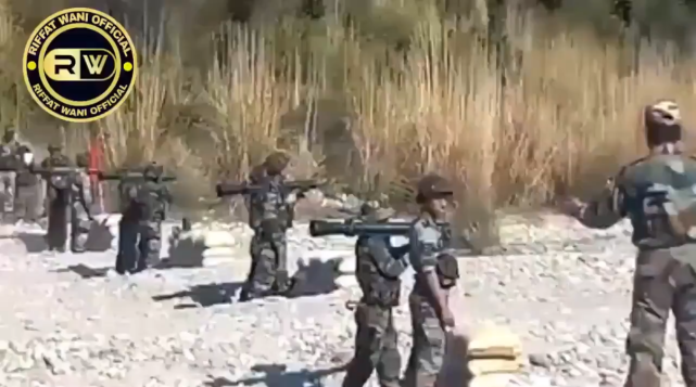 印度▲印军训练出现惊魂一幕！致命武器突然爆炸，一堆士兵差点尸骨无存