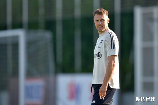 尤文图斯|尤文再现转会神操作!免签球员换购20岁新星,白赚2750万欧元