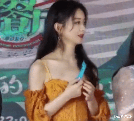 赵丽颖|赵丽颖出汗脱妆,看到她素颜的样子,原来冯绍峰每天面对这样的脸