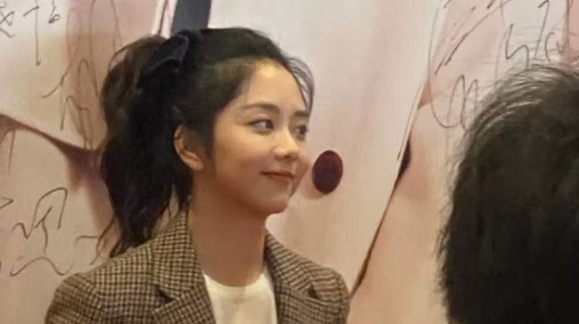 林心如|84斤谭松韵意外暴露120斤粗腿，但她单凭这点就吊打10个奚梦瑶！