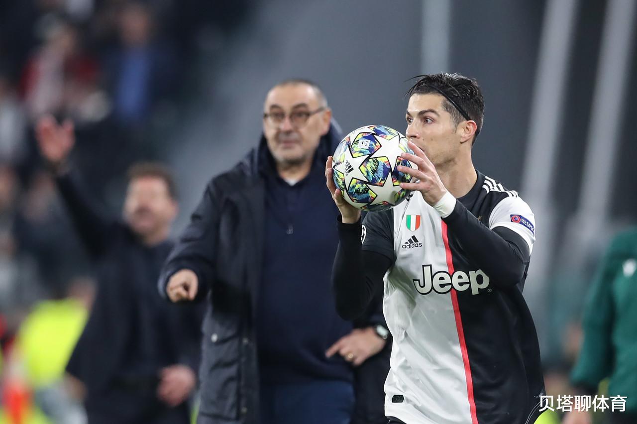 [C罗]C罗气炸了！公开抗议萨里，抱怨队友传球太少，随后轰进任意球