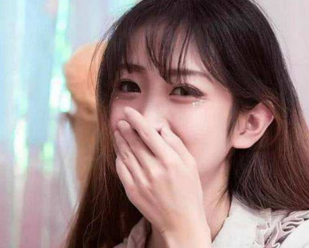 「口臭」口臭自己闻不到，却把“男票”熏跑？口腔医生：教你3招，呼吸都是甜的