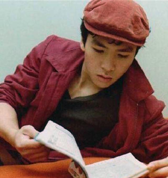 古装剧|明星刚出道的照片，认出一半的都是“真爱粉”，你能找到张艺兴吗