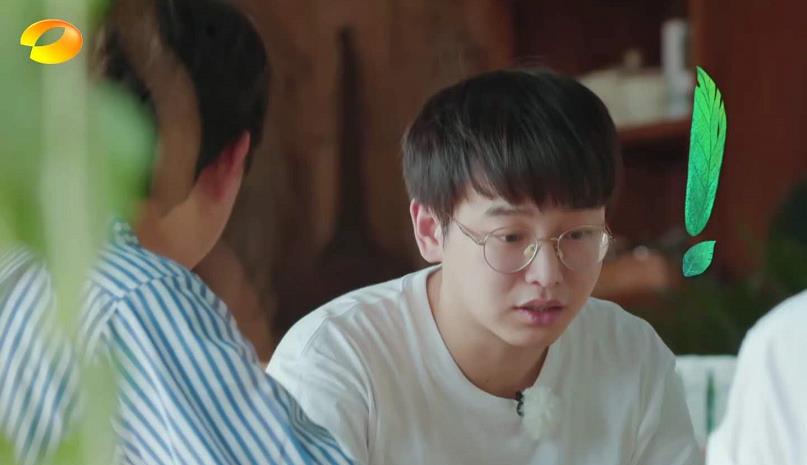 『张子枫』《向往4》播出时间出现变动，节目组发文公开道歉，观众要熬夜了