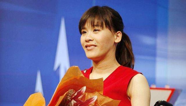 桑兰|撒谎17年，骗保上千万，状告恩人只为移民，冠军桑兰有多毒？
