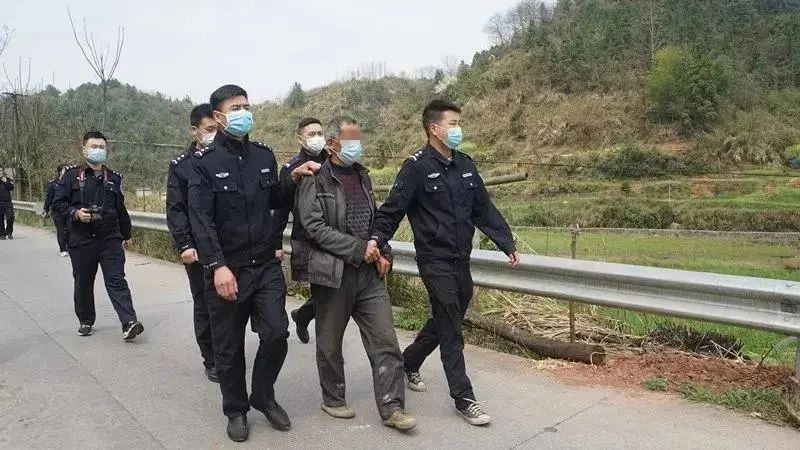 「杀人案」最长潜逃17年！湖南这两起命案逃犯落网