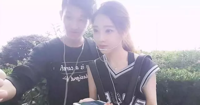 #冯提莫#给冯提莫刷礼物的“土豪”都是哪些人? 这些人其实才是冯提莫的金主