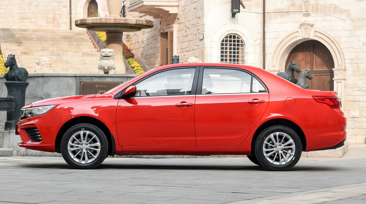 吉利汽车|国产车的“常青树”！已畅销13年，比桑塔纳抗造，售价不足5万