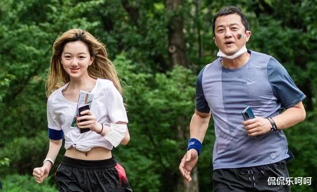 李嫣|有一种整容叫李嫣摘掉兔唇,颜值直逼王菲,美到连李亚鹏都认不出