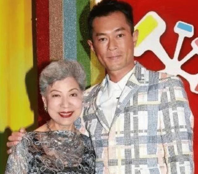 罗兰|香港“鬼婆”罗兰,因形象一生无人敢娶,今86岁只能和古天乐过