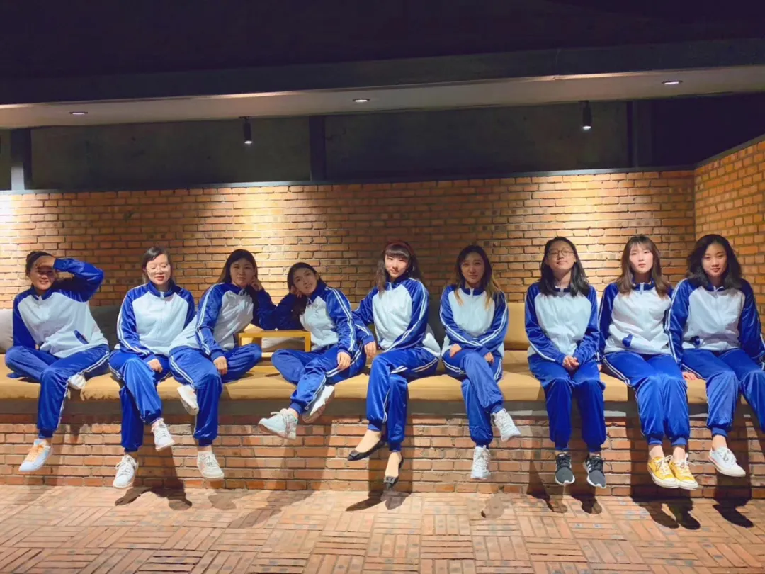 莫兰迪|亢院 | 一方小院，两颗核桃树，在学霸设计师的院子里，来一场亢奋的狂欢