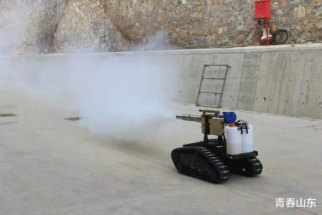 「哈尔滨」“雷神一号”“火神一号”！这位小伙研发出防疫硬核武器! | 这就是90后