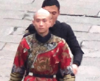 『张一山』张一山拍《鹿鼎记》直言：太难了，7个“老婆”全是熟人，下不去手！