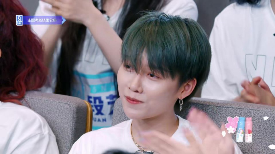 刘雨昕▲蔡卓宜垫底，刘雨昕比喻言多出一百票，公演成绩两极分化太严重