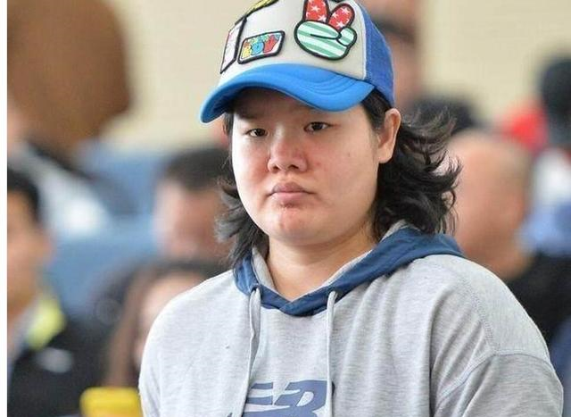 「程菲」我国著名体操女王，如今发福女神变“大妈”，31岁身兼要职仍单身