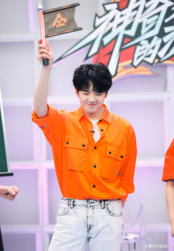 仝卓▲仝卓高考作弊写道歉信，有谁注意他的字体，确定是26岁写出的字？