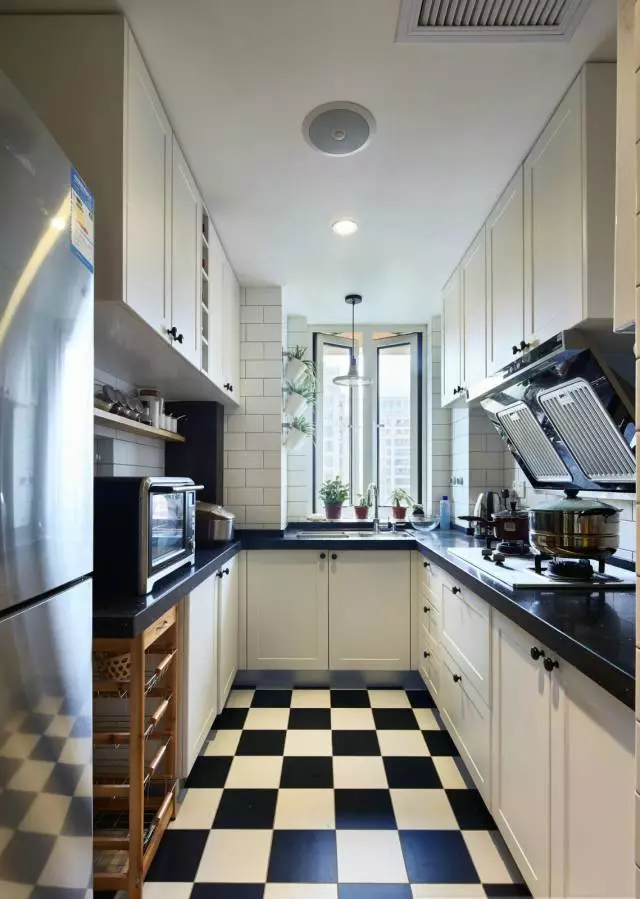 「」厨房不仅仅要实用，独特的设计，让它变得更加时尚