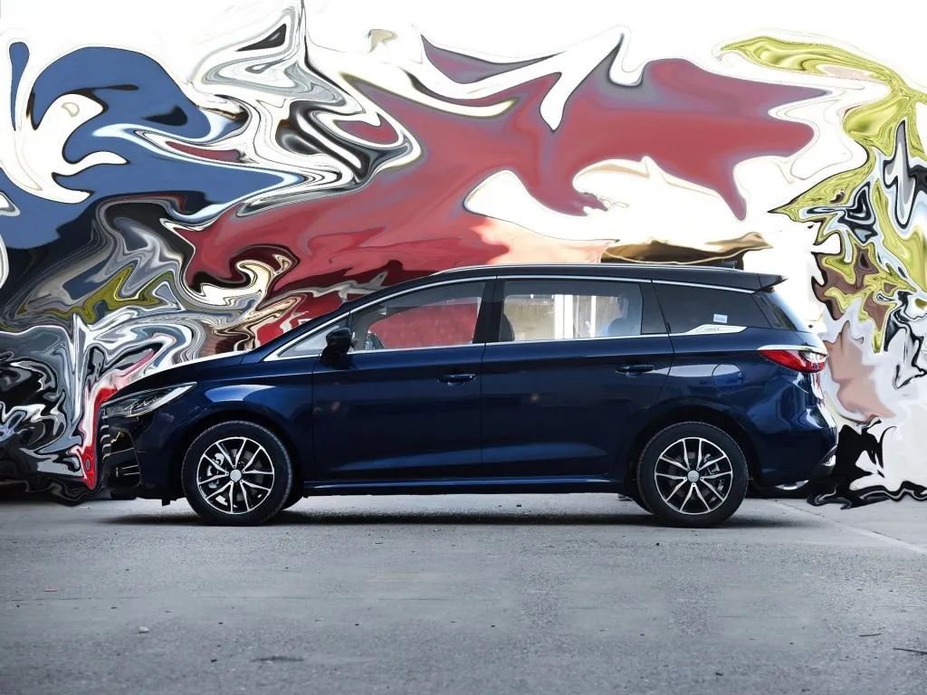 长安CS75|比亚迪高速不慎追尾吉利，撞完以后才知道比亚迪和吉利谁是老大！