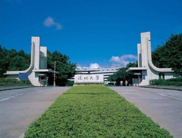 高校@我国潜力巨大的几所高校，实力强劲名气大，有机会入选“双一流”