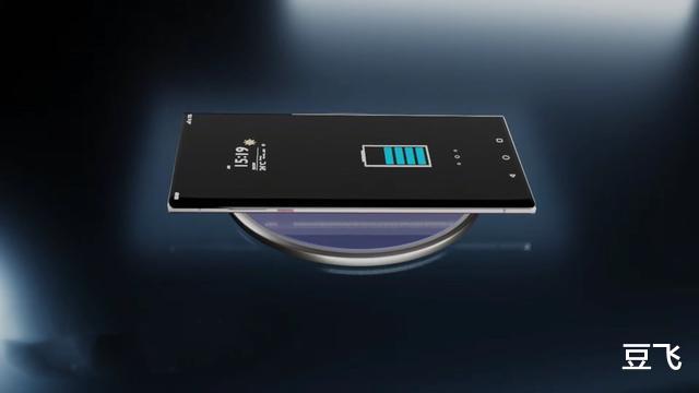 摄像头|三星S21概念机：伸缩机械摄像头+屏下镜头，再等半年值