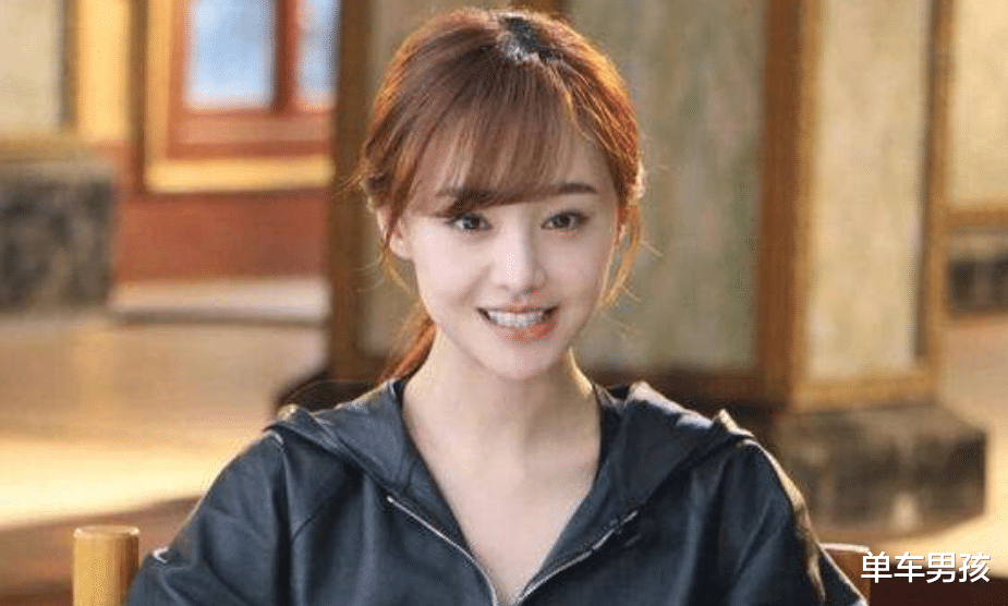 |拿奖拿到手软,婚后二十年不生孩子,不吃晚饭?