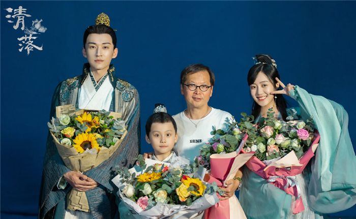 【优酷】优酷又一甜宠剧将袭，女主“带娃”千里寻夫，看到男主后，追定了