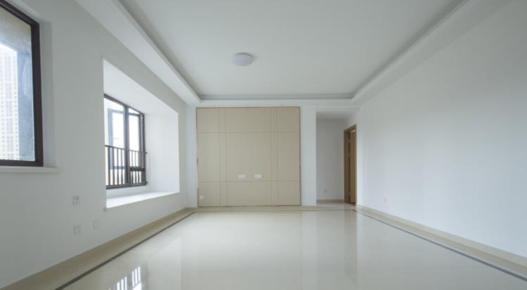 ##刚交钥匙的精装房，128㎡四室两厅，全屋只刷大白墙干净又清爽