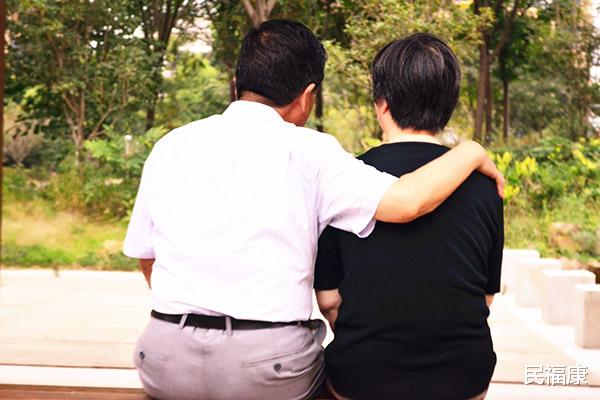 医生|男人寿命普遍比女人短？医生遗憾地表示：4类男性寿命确实不长