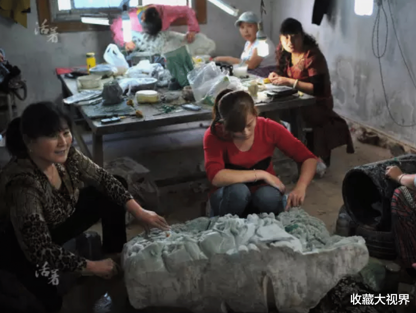 |狗血、鸟粪、马尿、老鼠，重口味的文物造假，造就了千亿假货市场