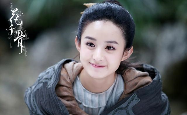 赵丽颖|赵丽颖由“小赵”向“赵姐”转型，她能否成为85花的顶梁柱？