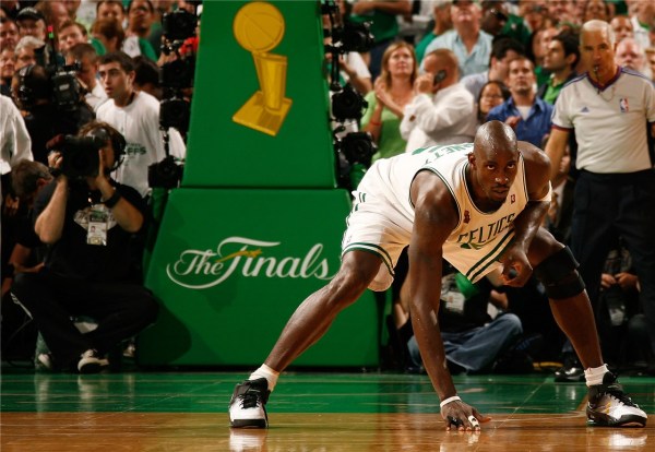 [季后赛]哈登：我季后赛7次砍下40分，詹皇：我27次，他：麻烦都让让