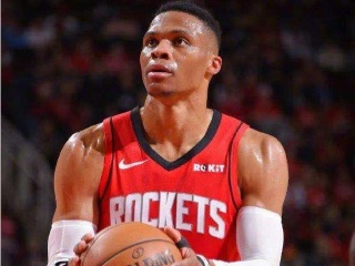 湖人队|最后4秒, 湖人不打了，詹姆斯找到浓眉哥，威少的举动确实不应该