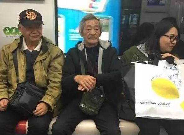 脏话|国家一级演员无戏可拍，拍摄短视频成为网红，因一句脏话火遍中国