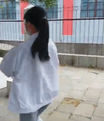 「婺城」12岁女生遭4名男生群殴！警方已介入