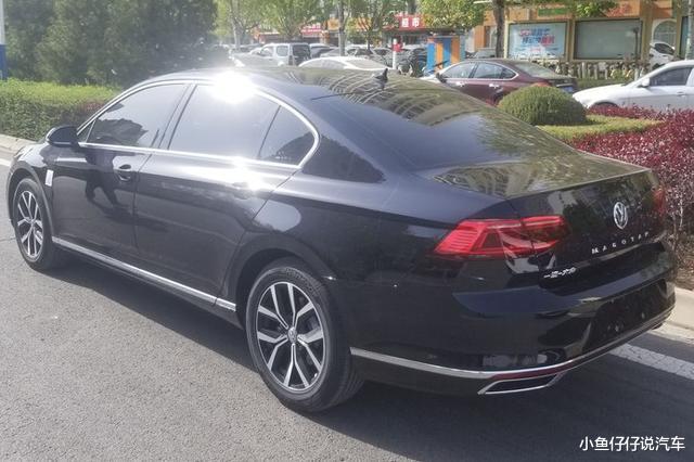 #标致4008#中型车咋选，顾家选雅阁，省心选凯美瑞，而它才是懂车人的标配