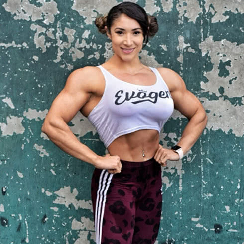 【芭比】曾经80斤的姑娘，为打造形体增重50斤，十足的“金刚芭比”