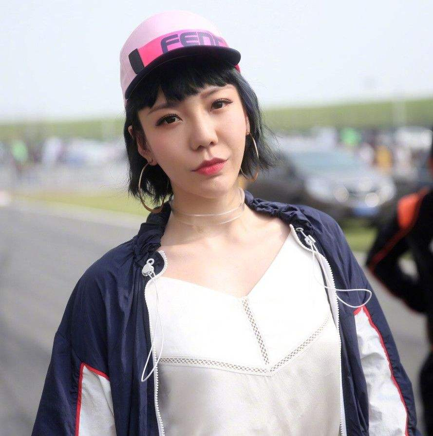 吴莫愁|从一线顶流到无人知晓，好声音吴莫愁为何跌得这么快？