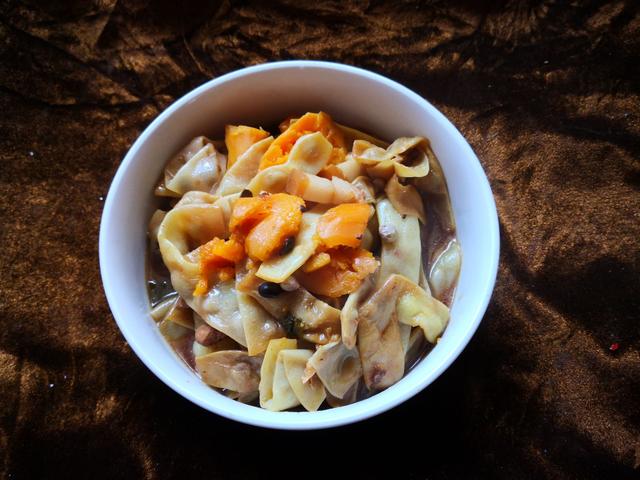 红薯|它是肠道“推粪机”，便秘的人隔三差五吃，隔天拉出黑臭巨便