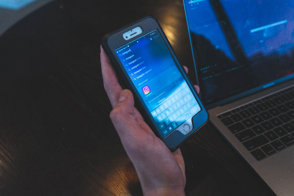 @上班第一天,我被裁了