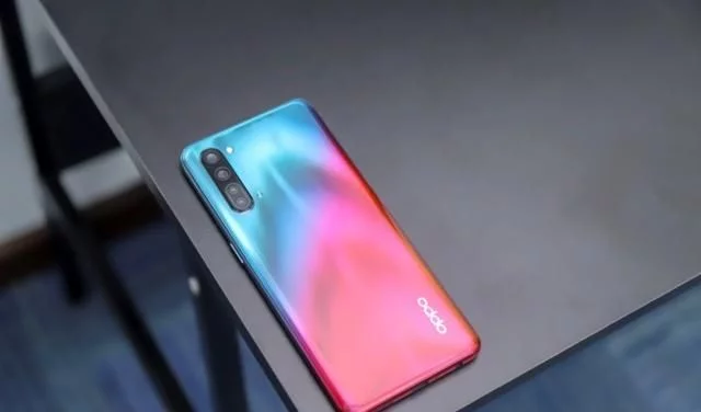 OPPO|OPPO开始爆发!256G神机降价,还有180g+30W闪充