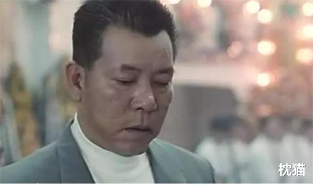 枕猫|四大恶人李兆基：大陆人很有钱，一间房铺满钞票，1000万小意思