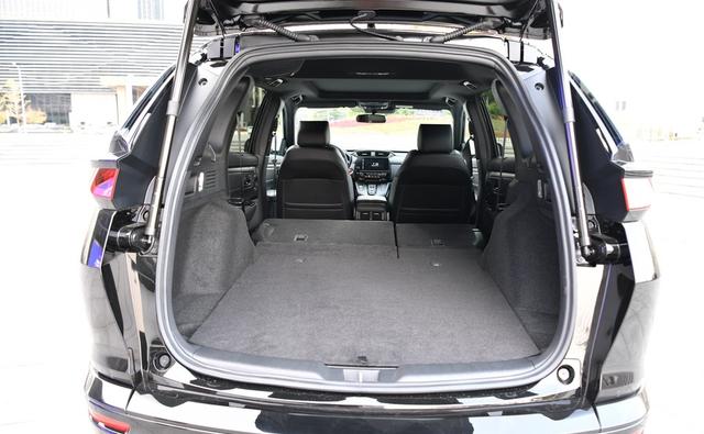 「本田雅阁」本田专为国人造了台SUV，上市次日订单已破万，油耗2毛8主打务实