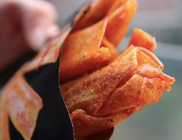 开学坐火车，不要碰这四种食物，不然大家会用嫌弃的眼神看你