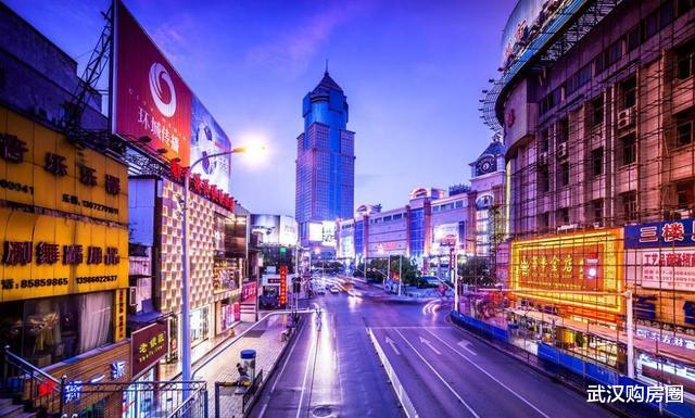 武汉楼市热火朝天，全年土拍收金近两千亿，这房企的动作引关注