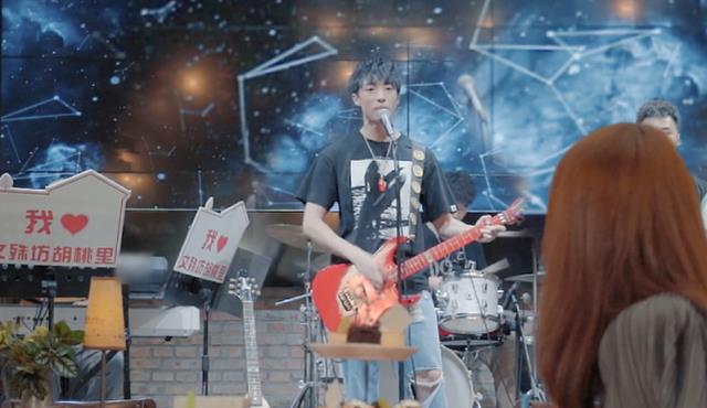 陈延迪|心动的信号：迪迪给希希乐队告白，为何只感动了自己？原因太现实