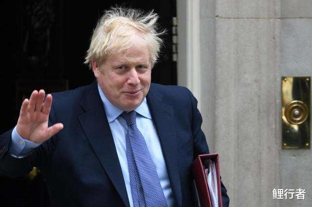 「英镑」为什么英国可以做到给国民发这么多钱？国家经济不会崩溃吗？