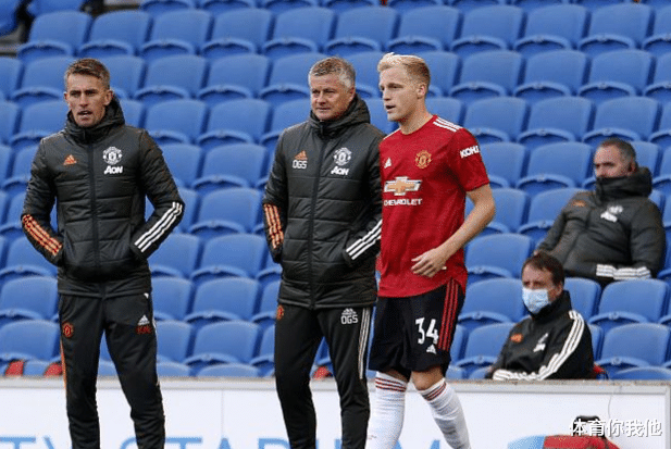 曼联|替补2场造1进球+压哨角球！曼联买了个福星，有望顶替博格巴？